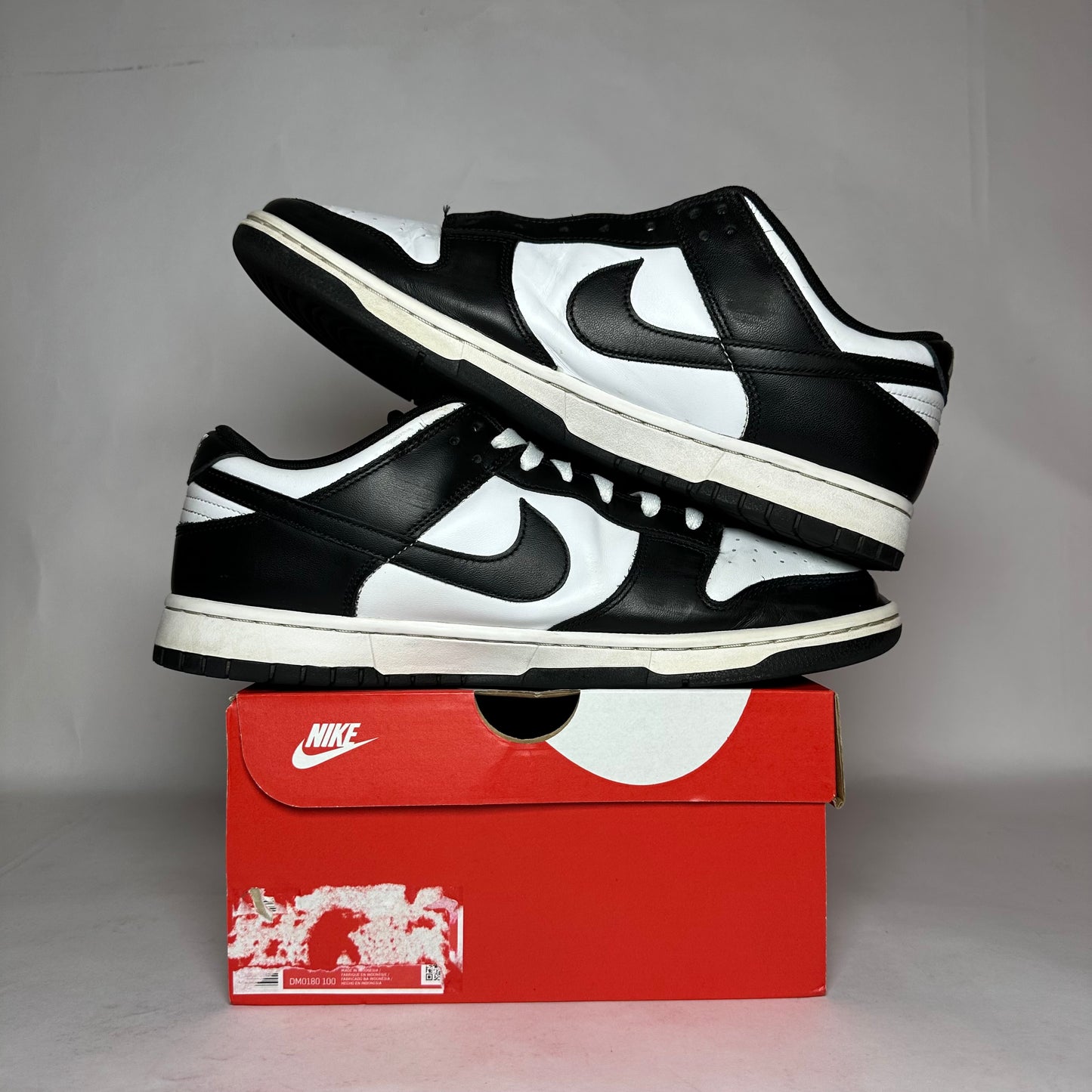 Nike Dunk Low Retro White Black Panda *pre-owned* (SIZE 11.5)