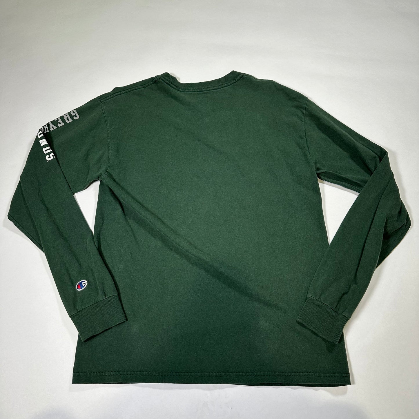 Loyola University Green Long Sleeve T-Shirt *pre-owned*