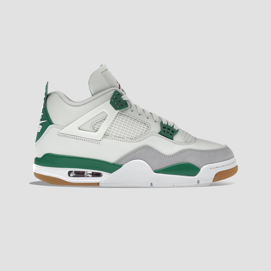 Jordan4RetroSBPineGreenMens outside of shoe