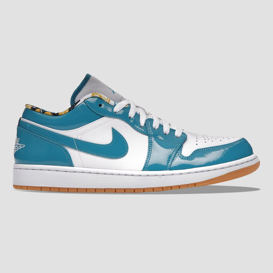 Jordan 1 Low SE Barcelona Cyber Teal outside of shoe