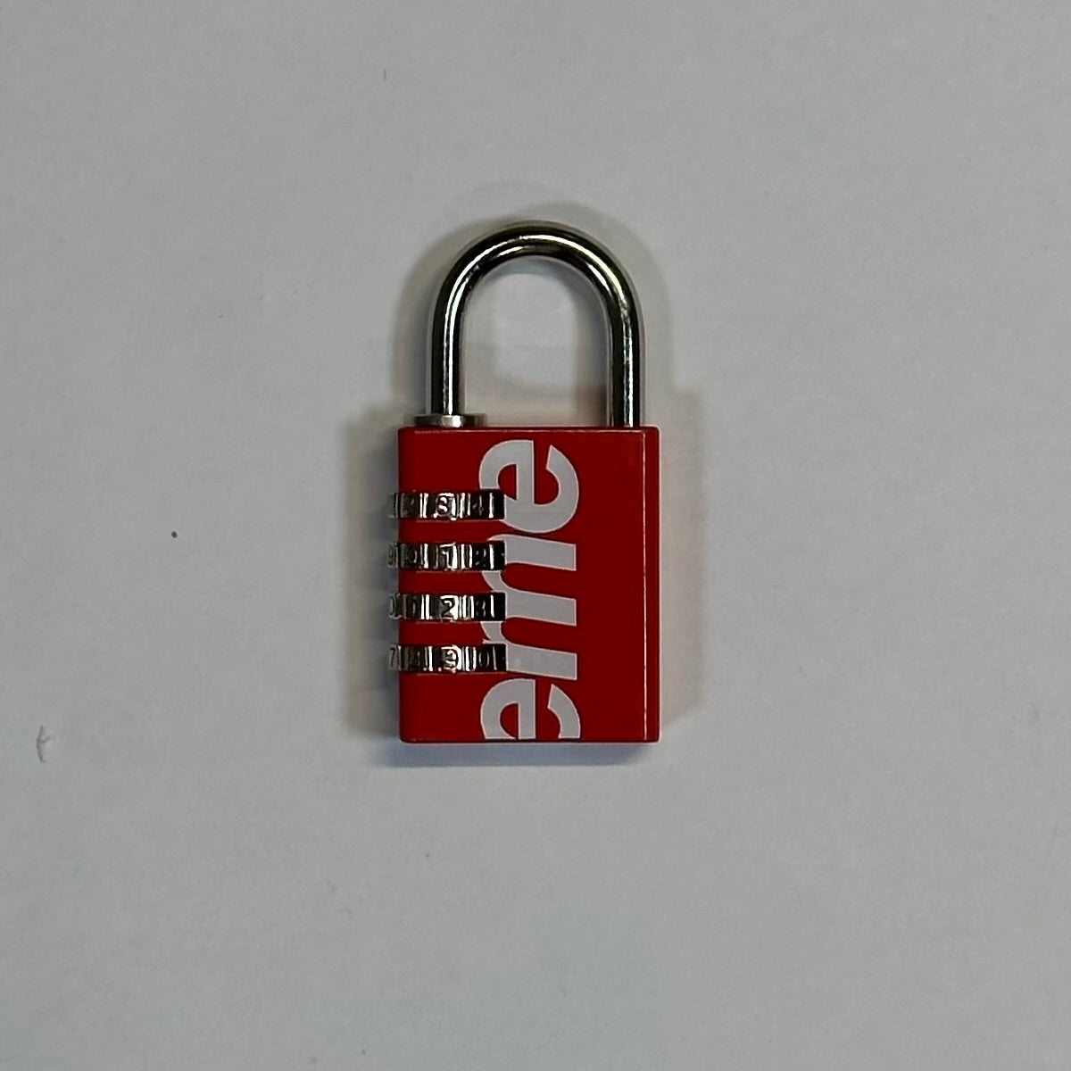 Supreme Masterlock Numeric Lock Red back of lock