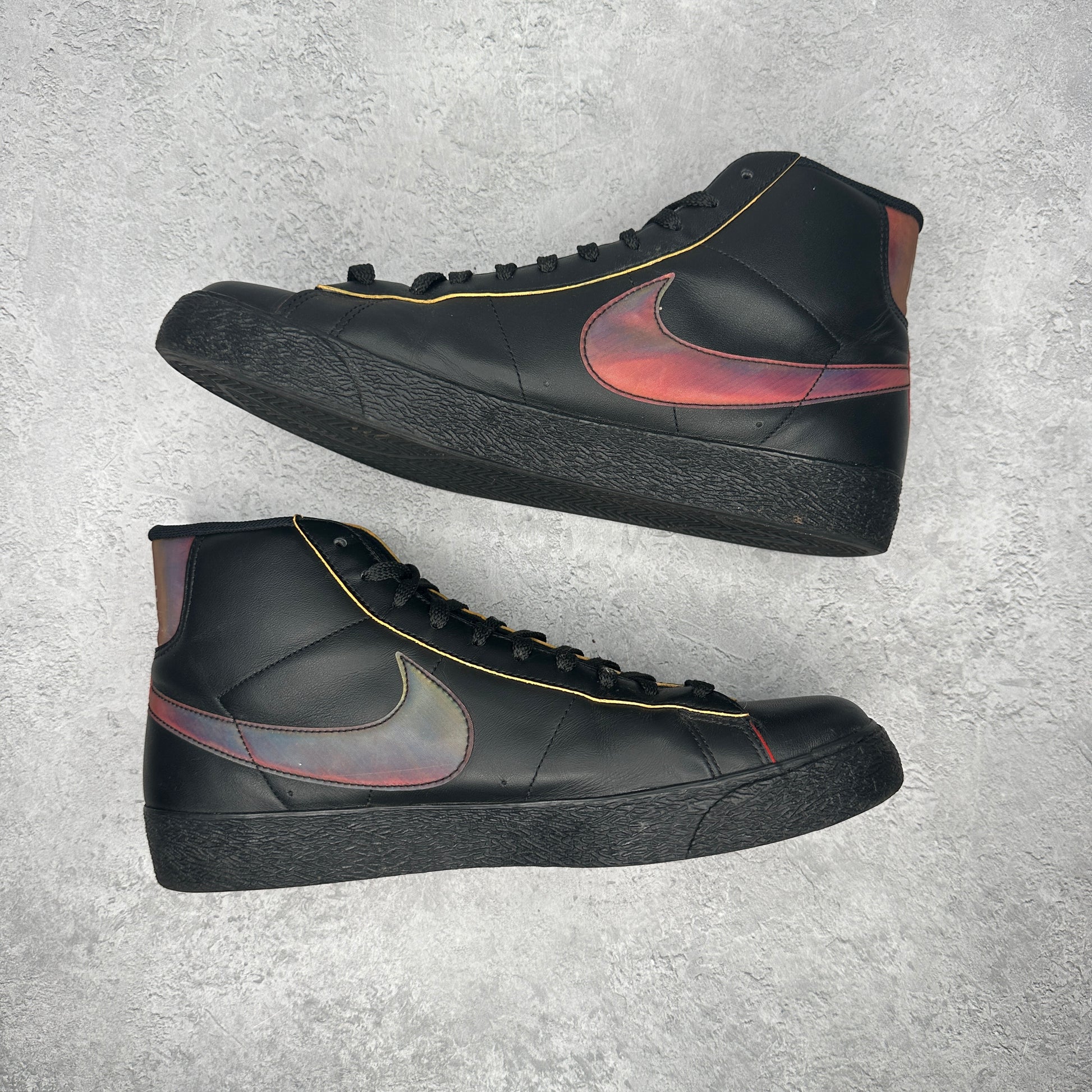Nike Blazer High Premium Ds Basketball Sneakers Black/Metallic Silver-Chl Red *pre-owned* SIZE 11.5