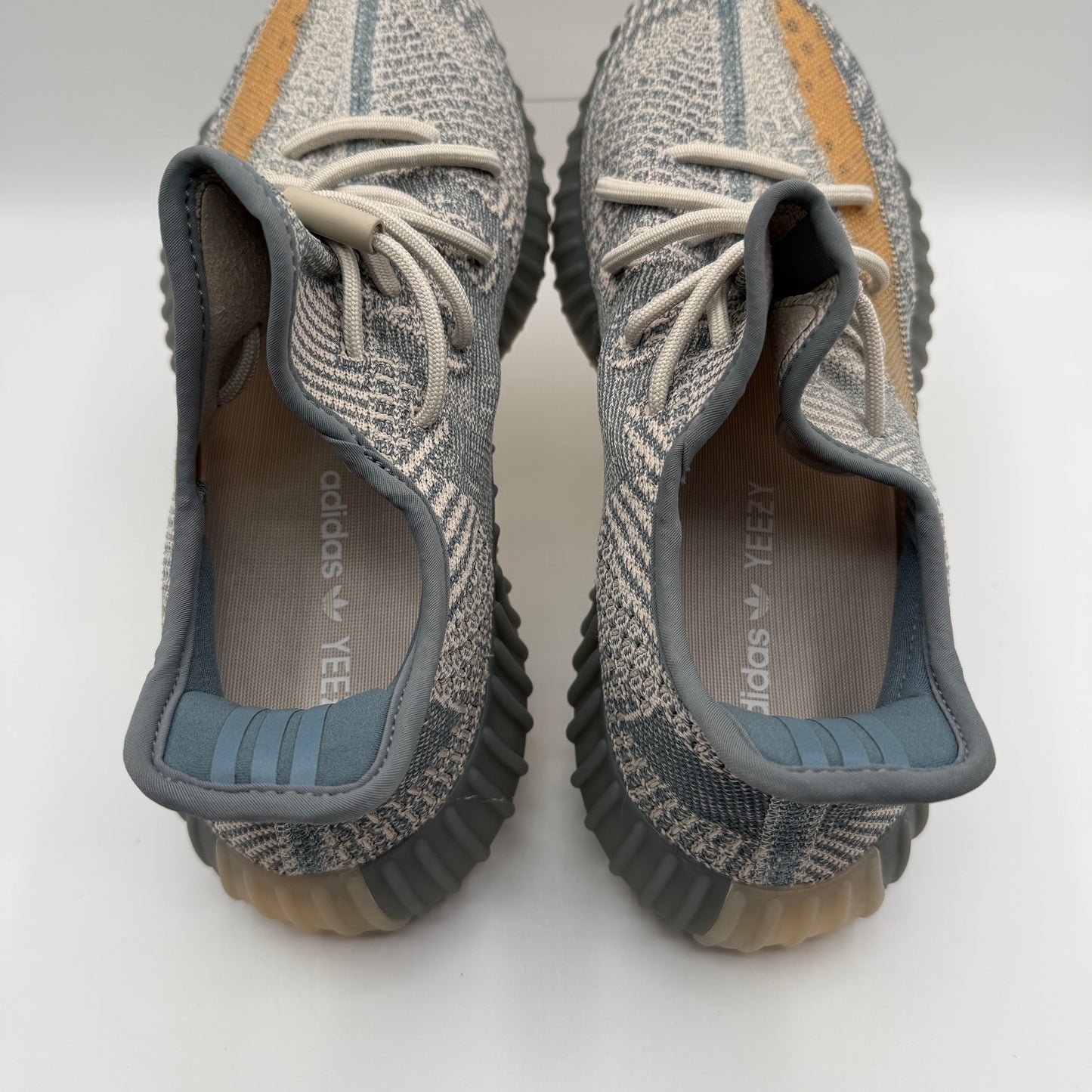 adidas Yeezy Boost 350 V2 Israfil insole of shoe