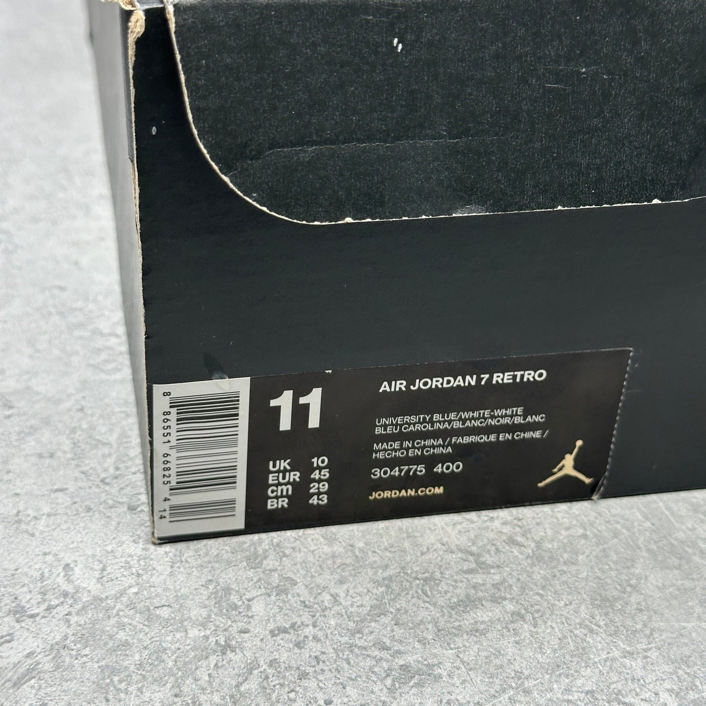 Jordan 7 Retro Pantone *pre - owned* SIZE 11 - Kicks Collective PA - Jordan - 304775-400 - Men's Shoes - 11M/12.5W - Pre - Owned