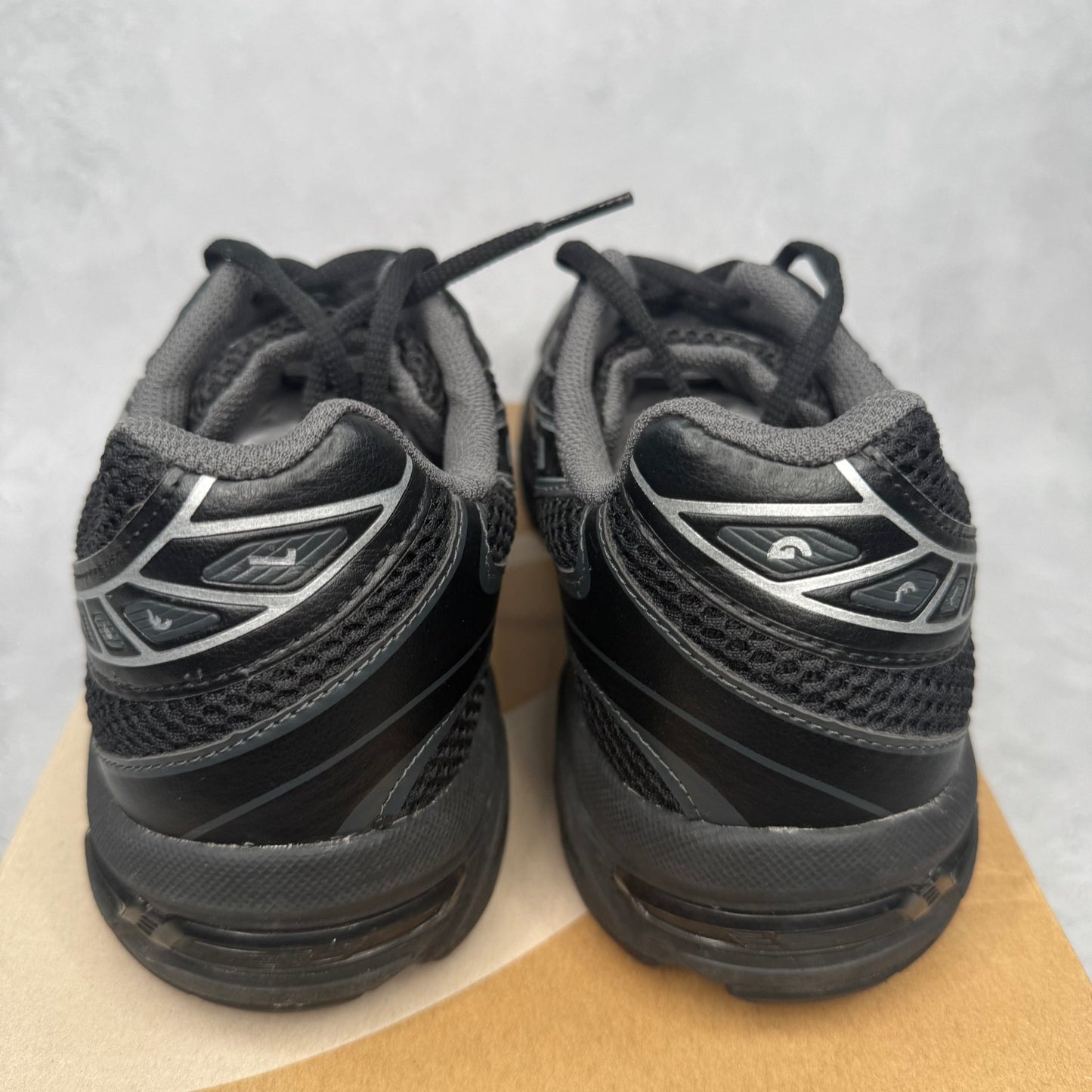 ASICS Gel - 1130 Black Pure Silver *pre - owned* SIZE 9 - Kicks Collective PA - ASICS - 1201A906 - 001 - Men's Shoes - 9M/10.5W - Pre - Owned