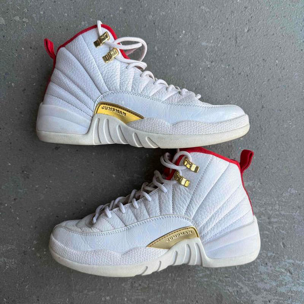 Jordan 12 Retro FIBA (2019) (GS) *pre-owned* SIZE 5.5Y