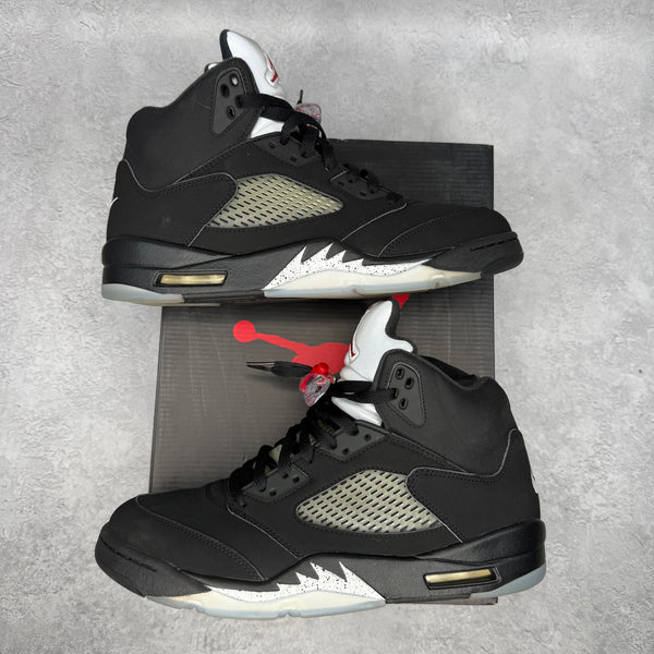 Jordan 5 Retro Black Metallic (2016) *pre-owned* SIZE 11