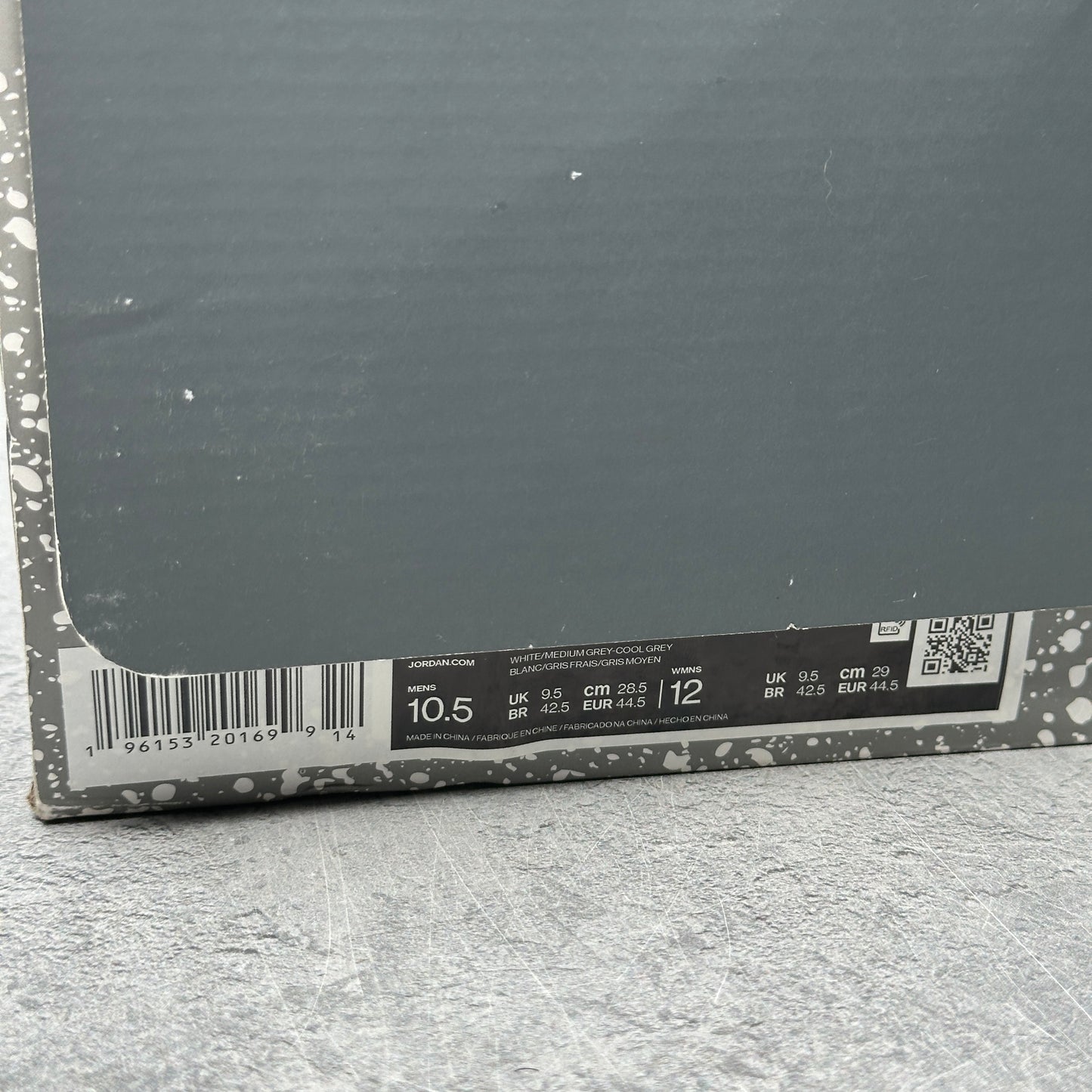 Jordan 6 Retro Cool Grey *pre-owned* SIZE 10.5