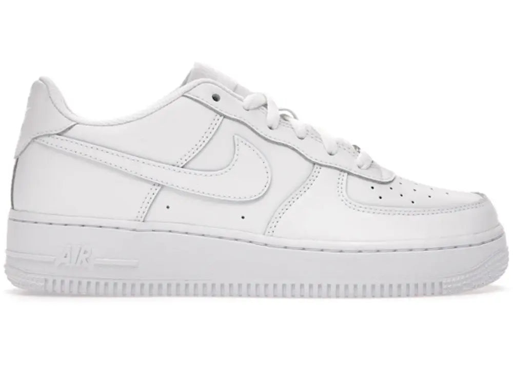 Nike Air Force 1 Low LE Triple White (GS) *pre-owned* SIZE 6Y