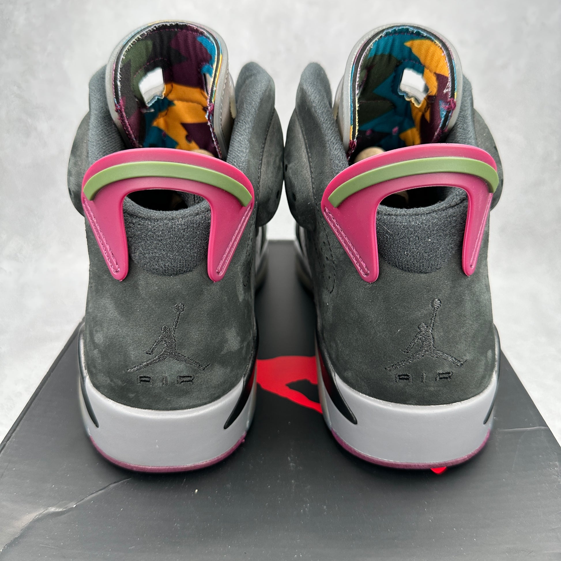 Jordan 6 Retro Bordeaux *pre-owned* SIZE 9