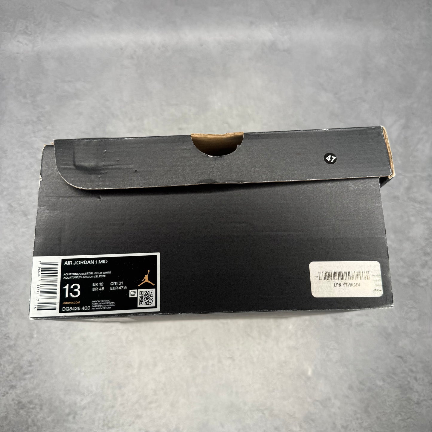 Jordan 1 Mid Aquatone VNDS *pre-owned* SIZE 13