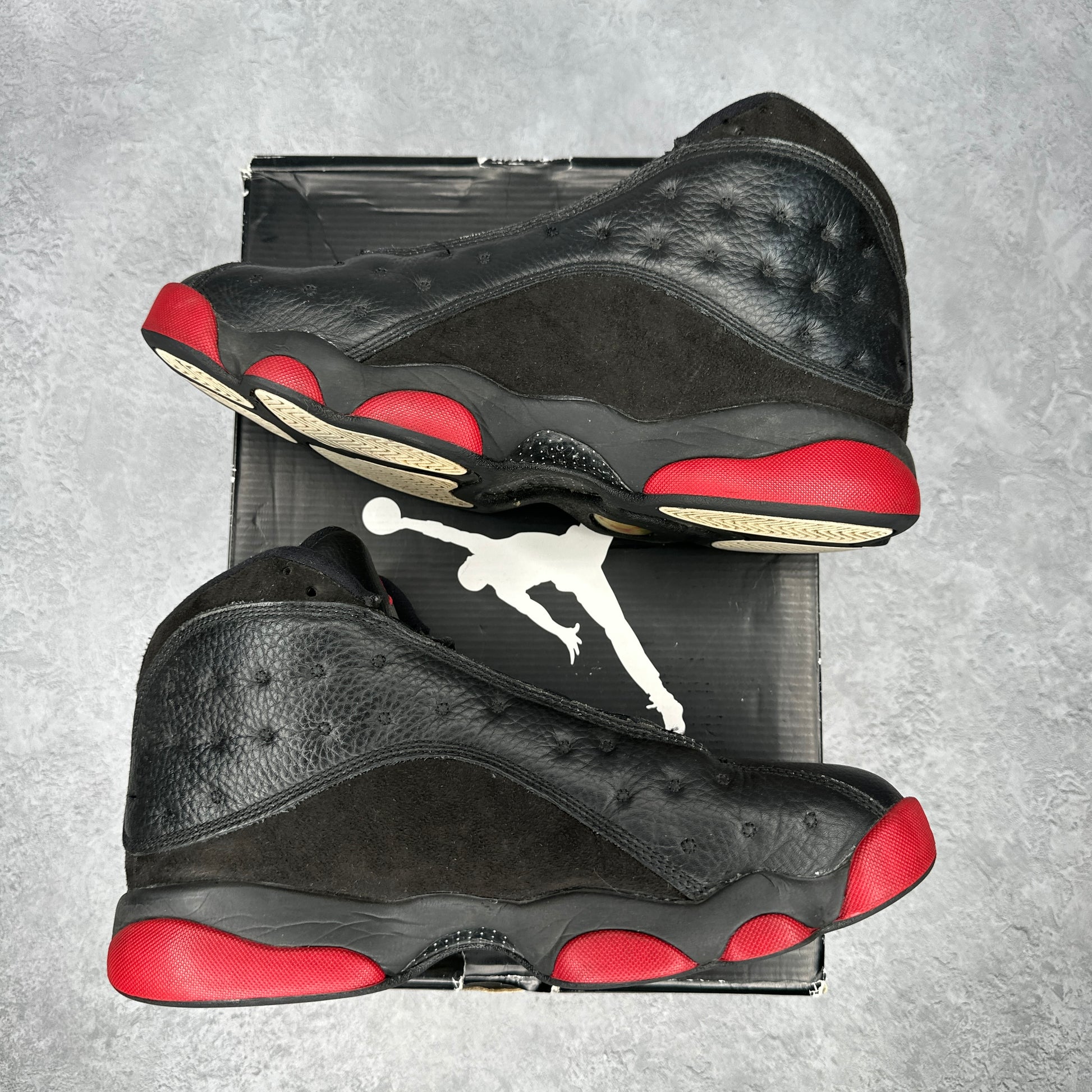 Jordan 13 Retro Dirty Bred *pre-owned* SIZE 9.5