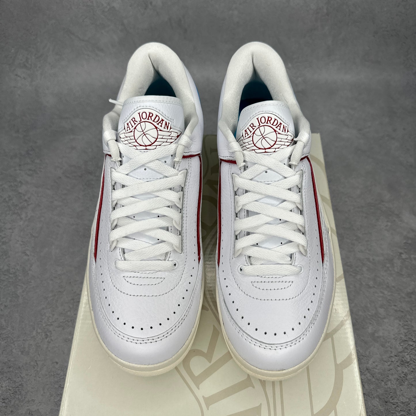 Jordan 2 Retro Low NC to Chi (Women's) *pre-owned* SIZE 9M/10.5M