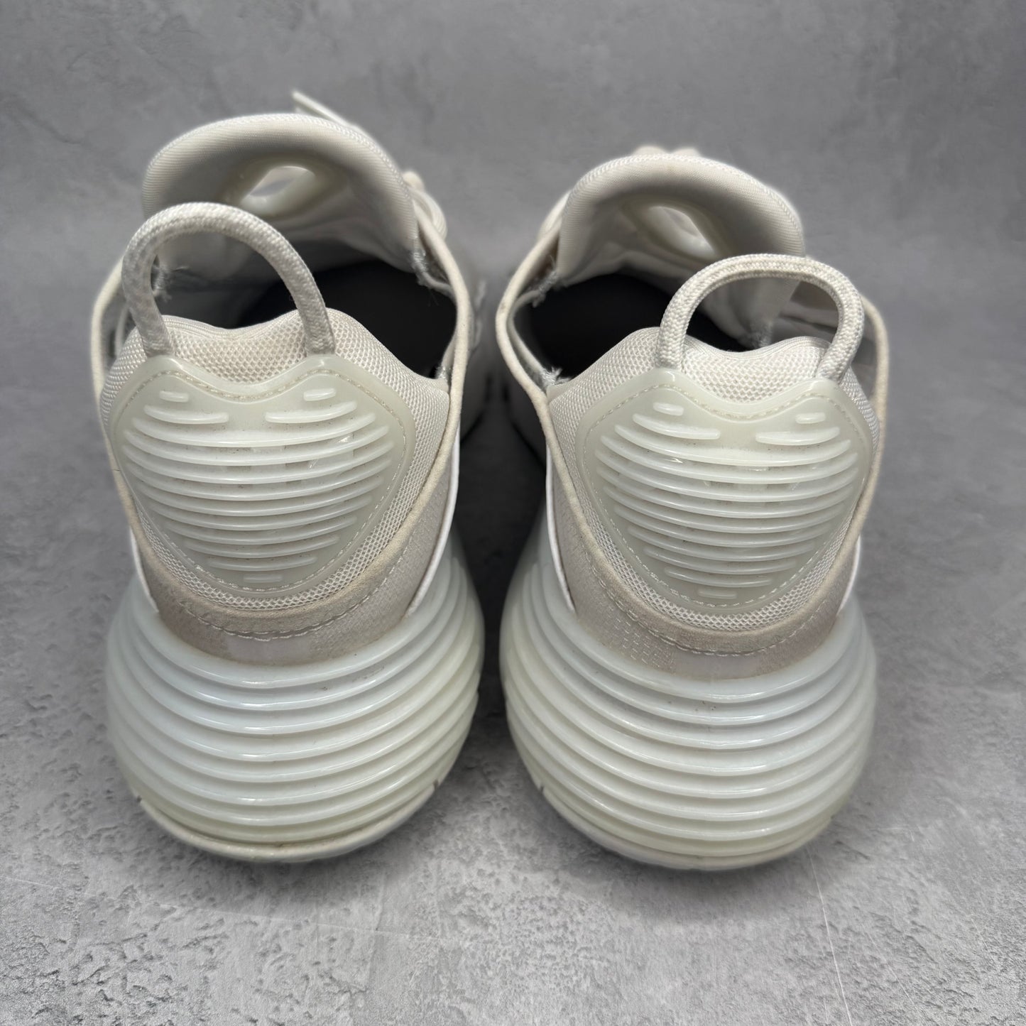 Nike Air Max 2090 Triple White *pre-owned* SIZE 9