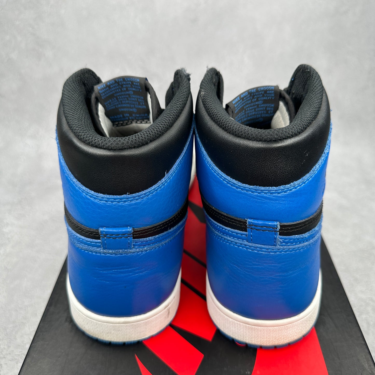 Jordan 1 Retro Royal (2017) *pre-owned* SIZE 9.5