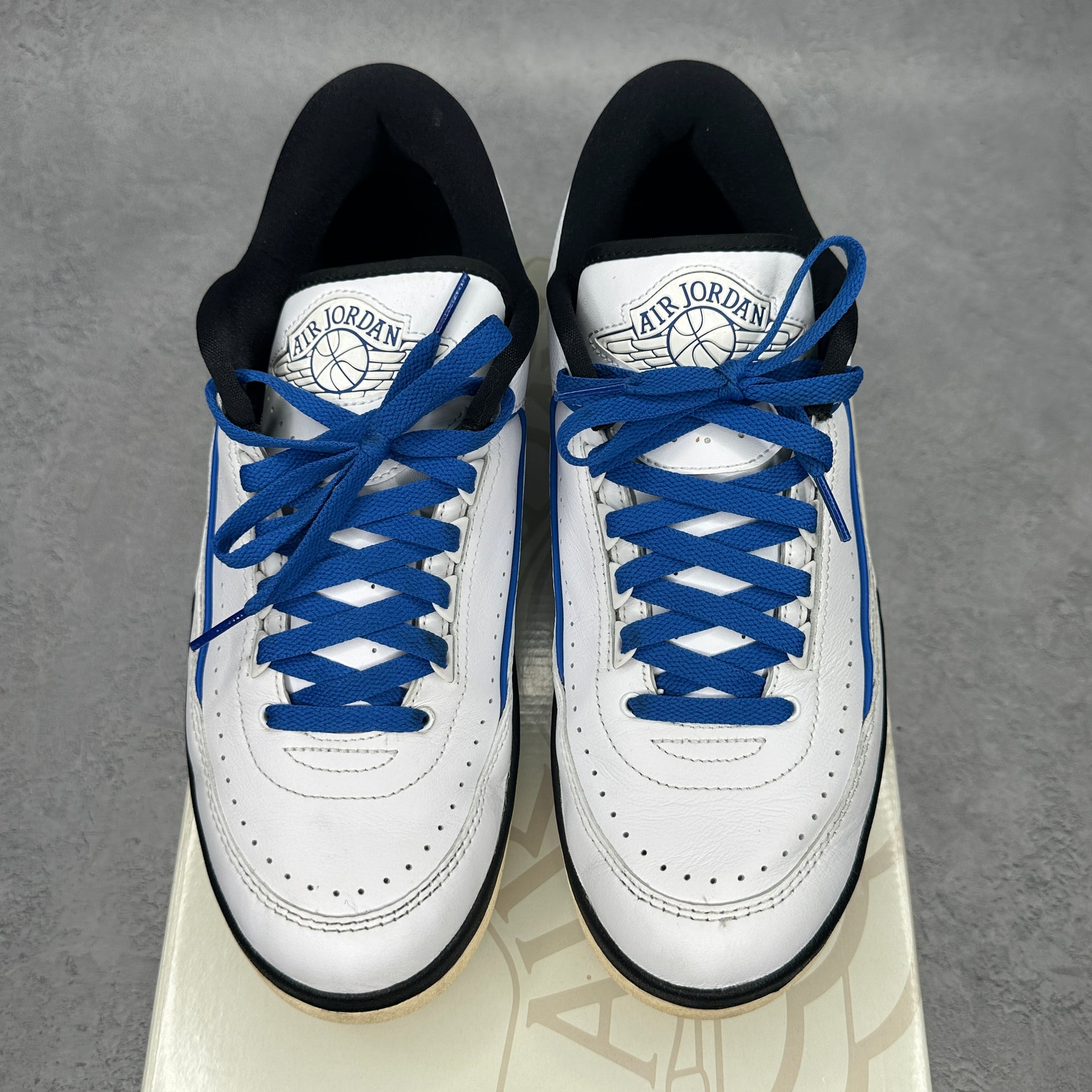 Jordan 2 Retro Low Varsity Royal (Women's) VNDS *pre-owned* SIZE 12W