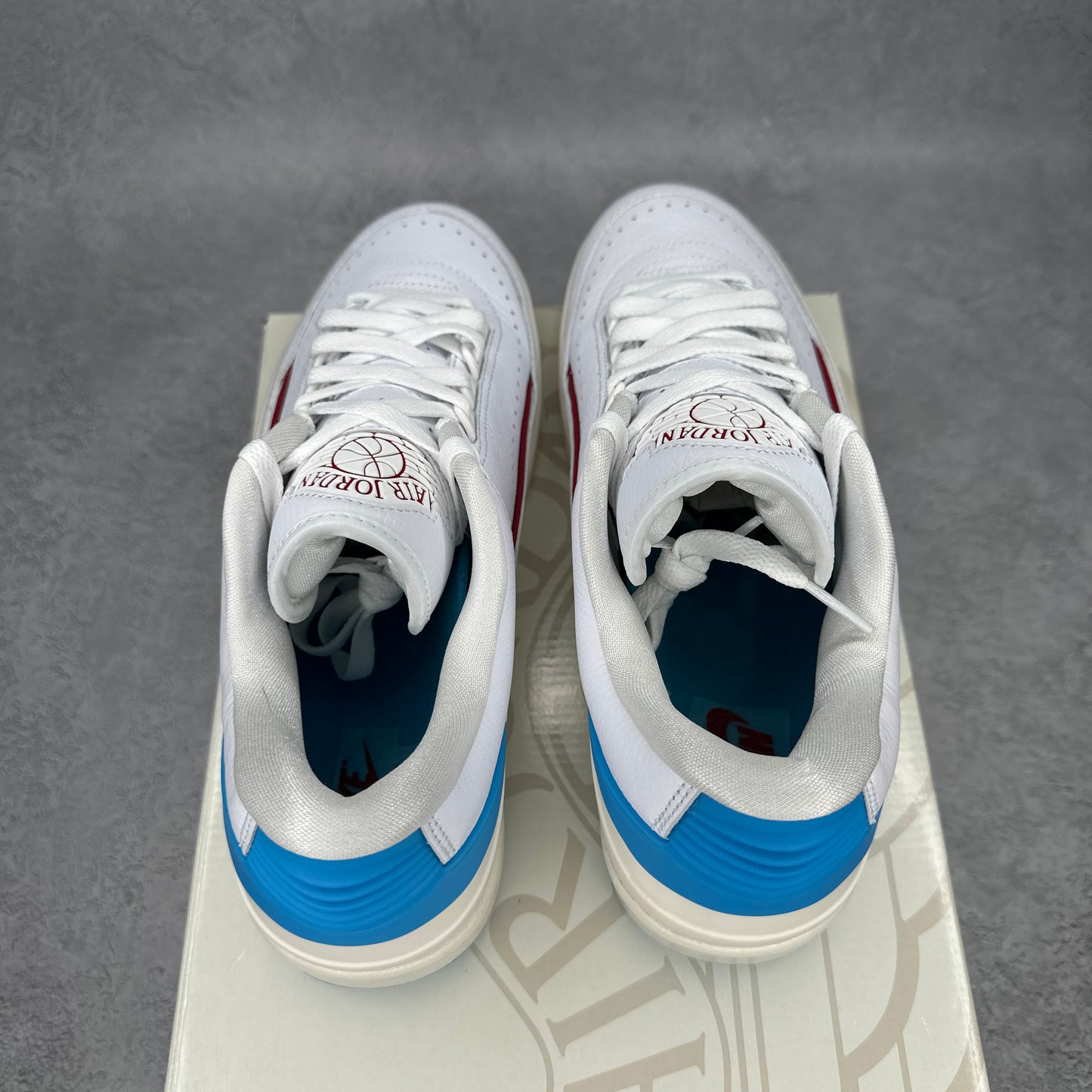Jordan 2 Retro Low NC to Chi (Women's) *pre-owned* SIZE 9M/10.5M