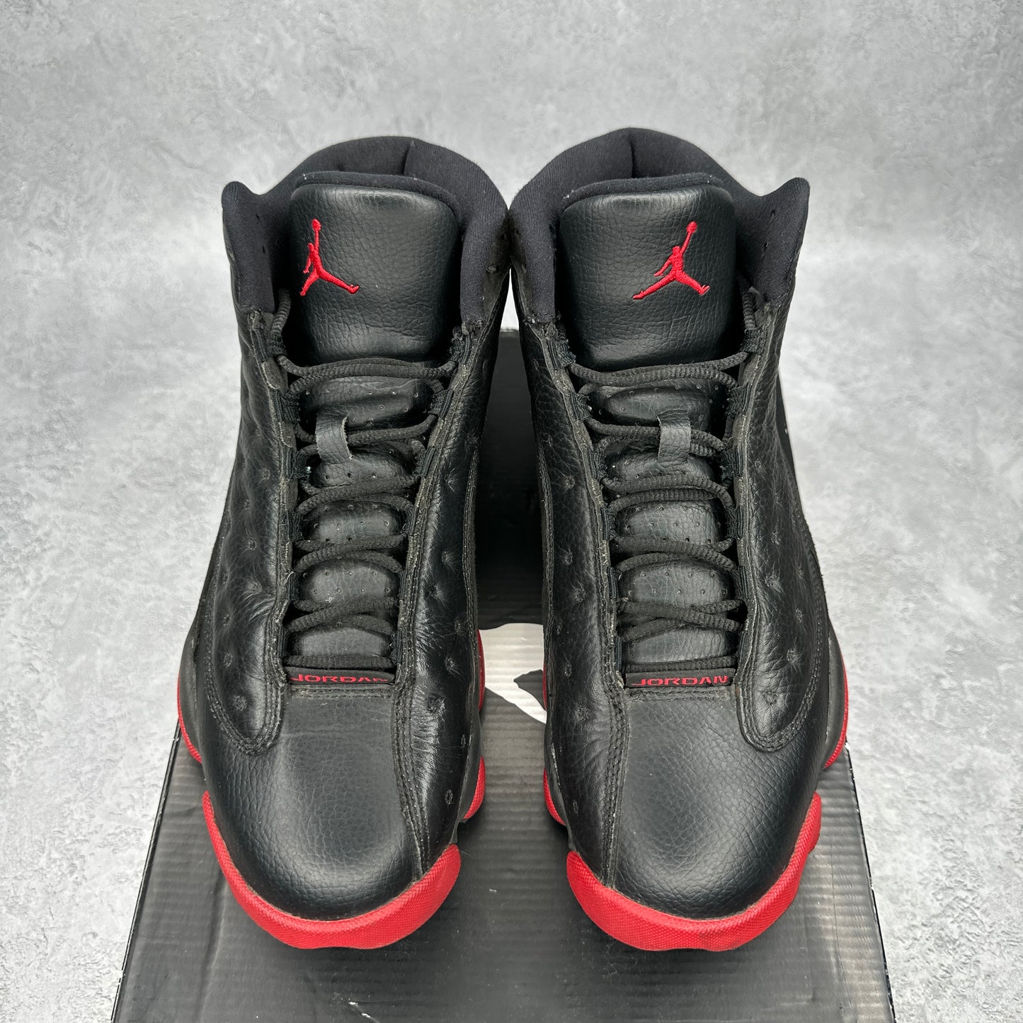 Jordan 13 Retro Dirty Bred *pre-owned* SIZE 9.5