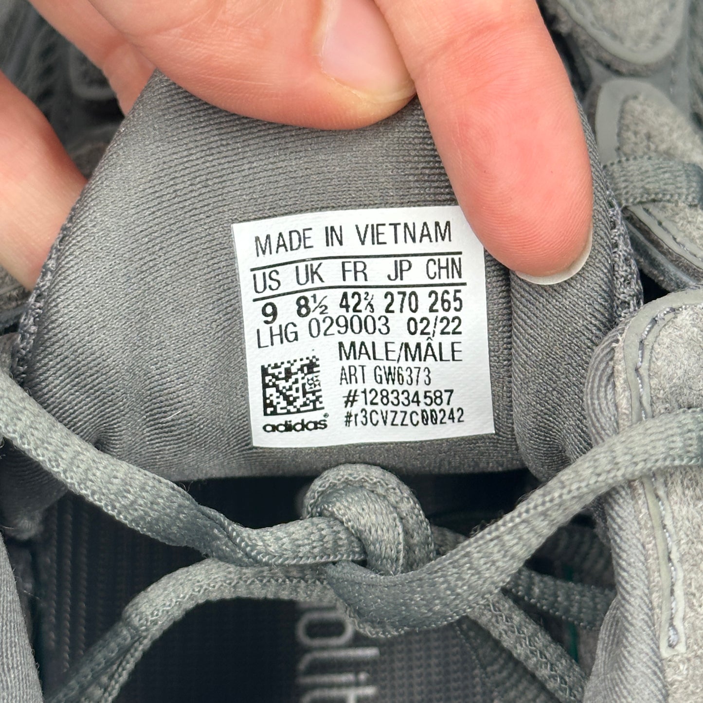 adidas Yeezy 500 Granite *pre-owned* SIZE 9