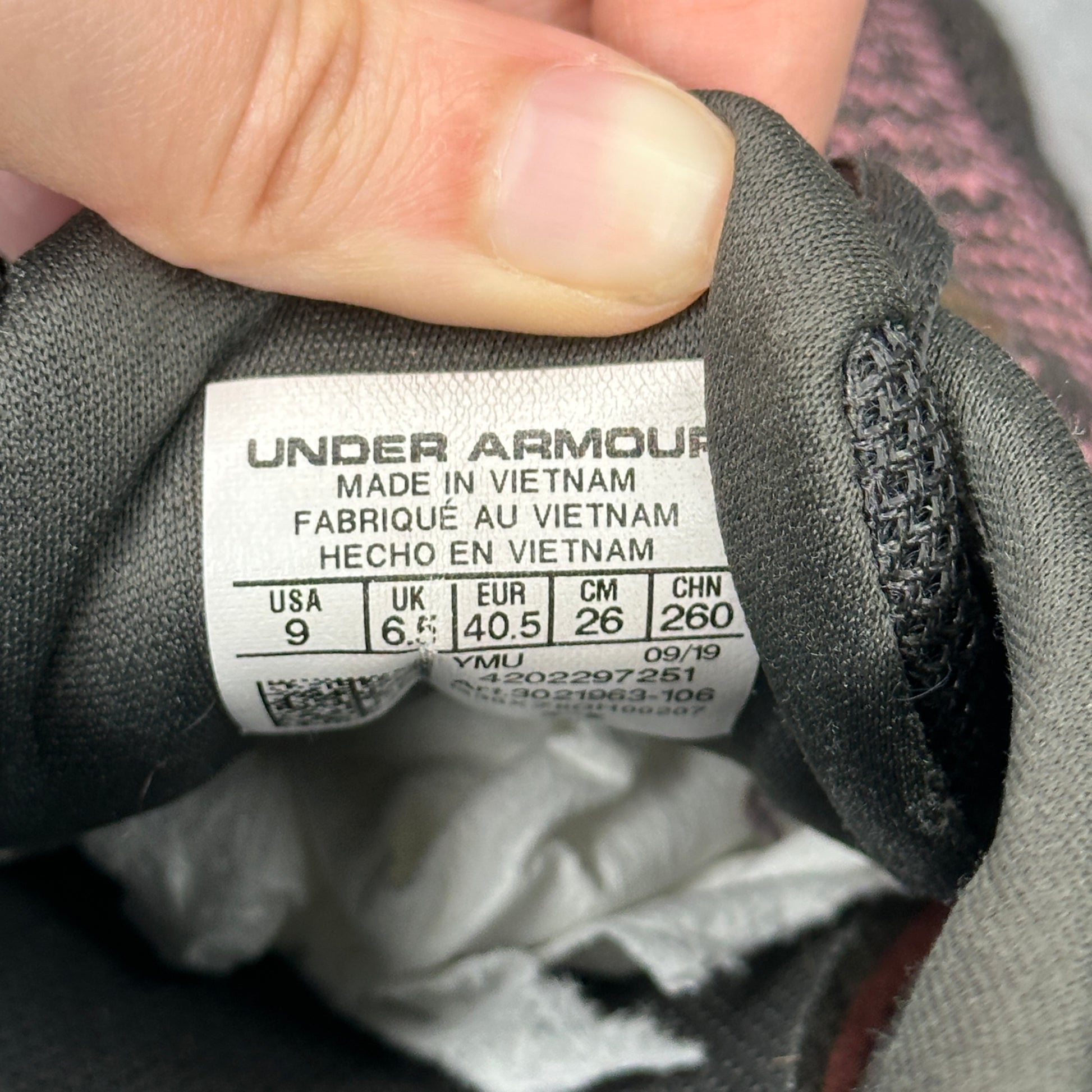 Under Armour Pink Trainers *pre-owned* SIZE 9W