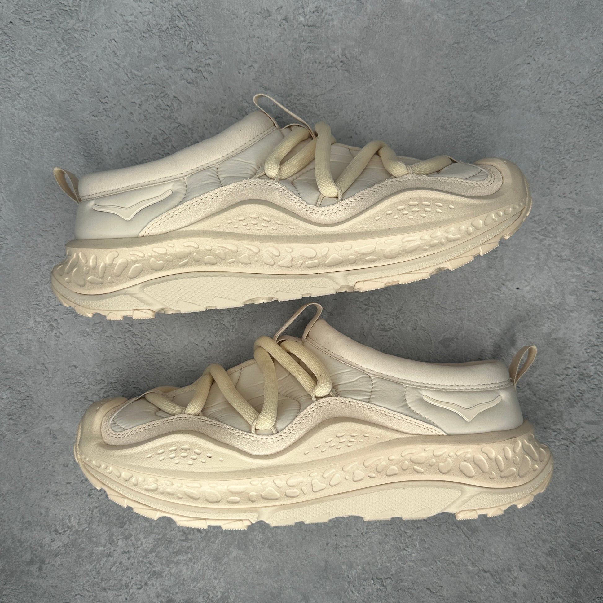 Hoka One One Ora Primo Vanilla *pre-owned* SIZE 11.5