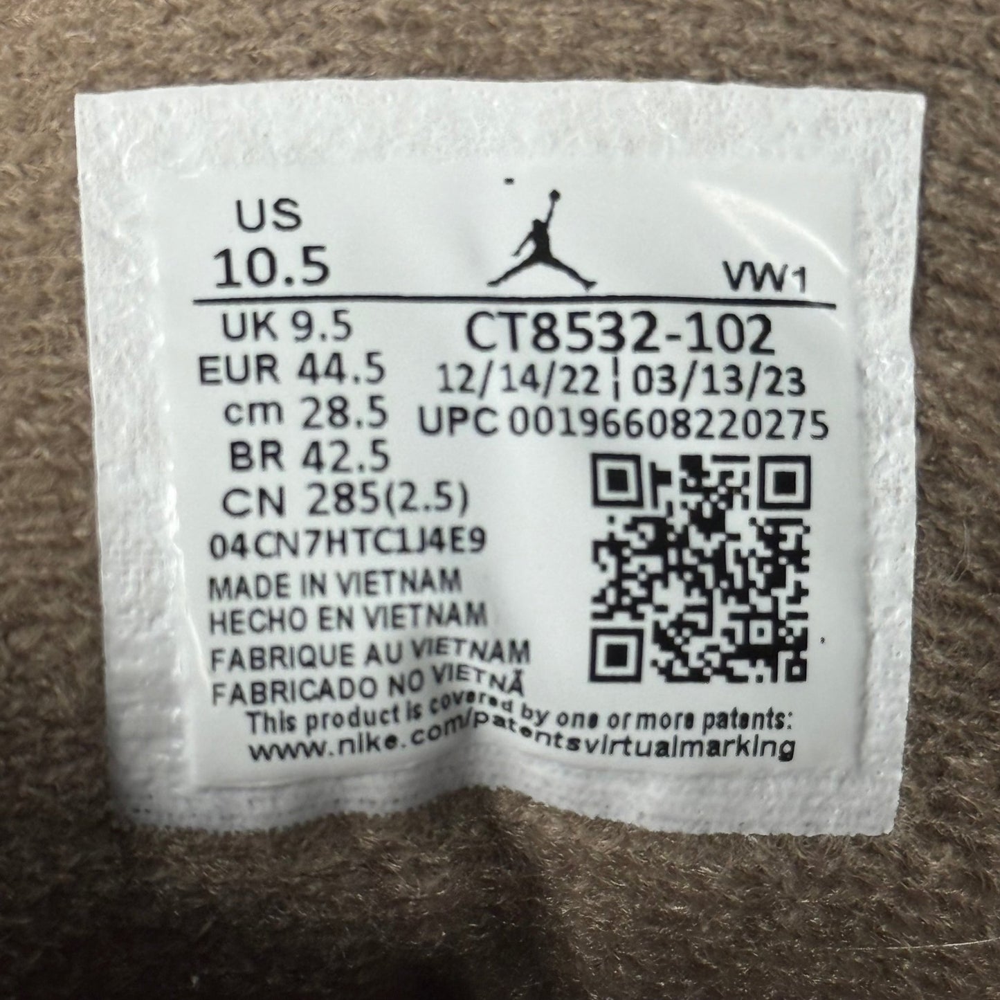 Jordan 3 Retro Palomino *pre - owned* SIZE 10.5 - Kicks Collective PA - Jordan - CT8532-102 - Men's Shoes - 10.5M/12W - Pre - Owned - No Box