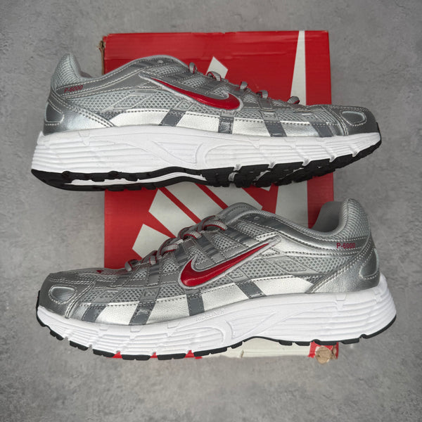 Nike P-6000 Metalic Silver Cool Red (GS) *pre-owned* SIZE 7Y