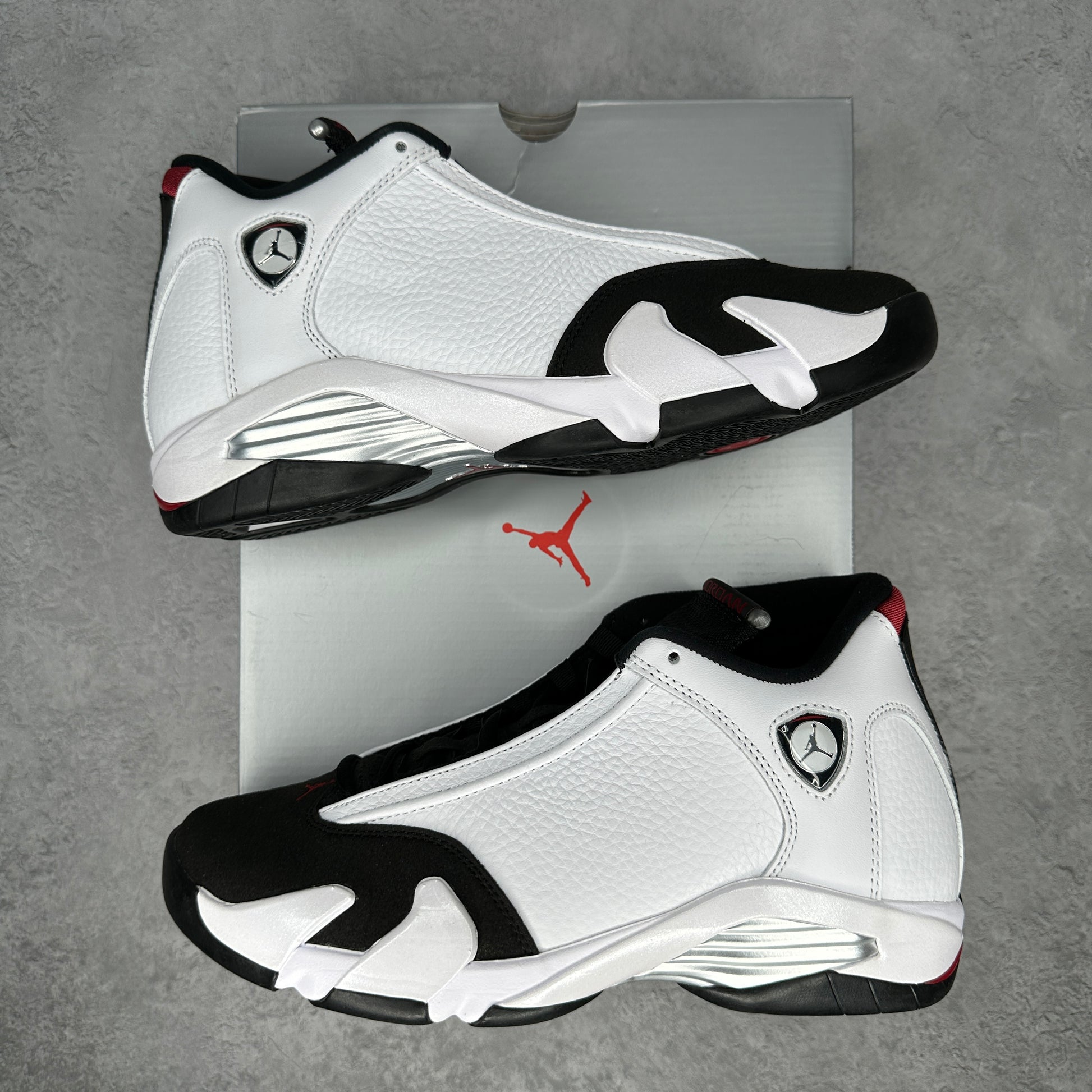 Jordan 14 Retro Black Toe (2024)