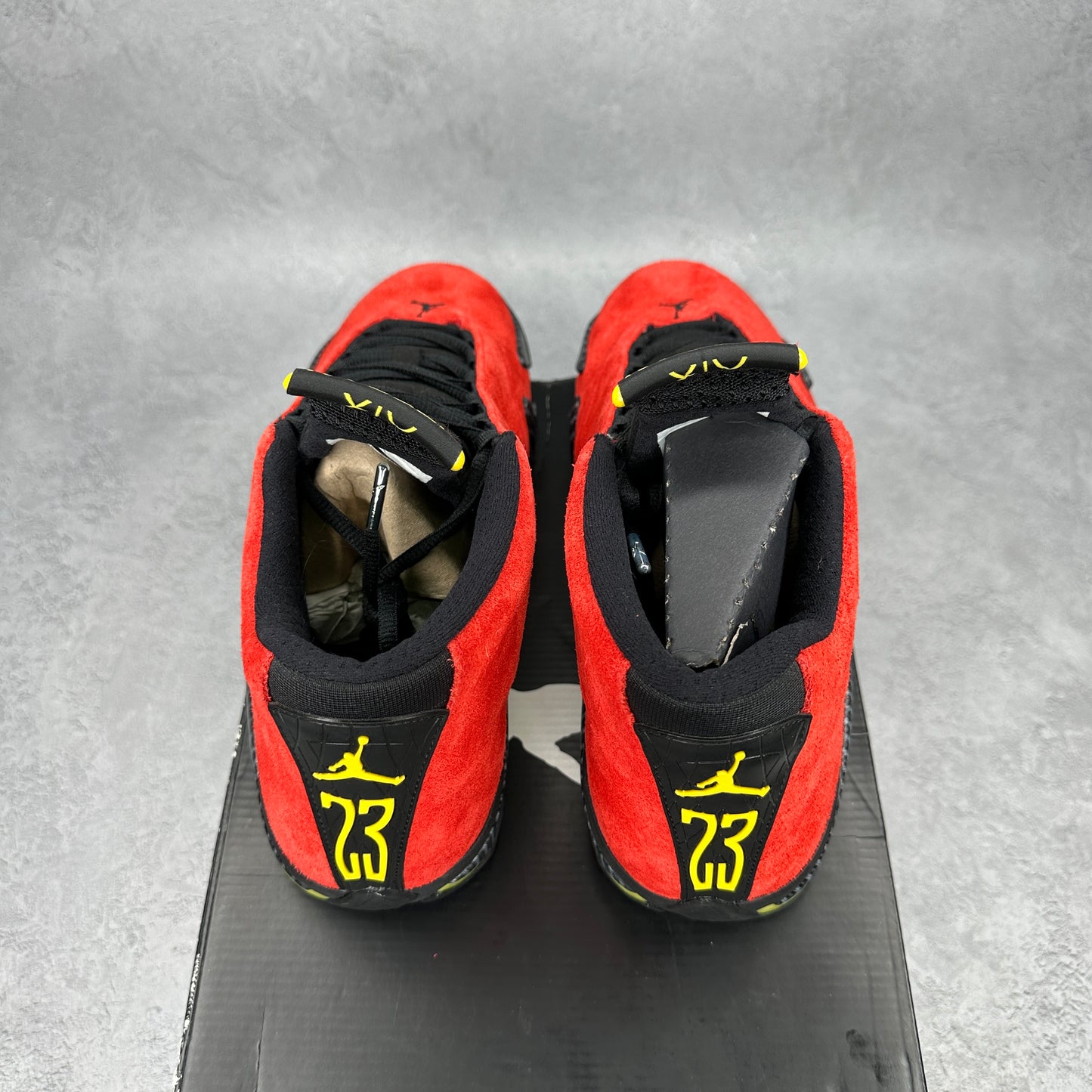 Jordan 14 Retro Challenge Red CLEAN *pre-owned* SIZE 8.5