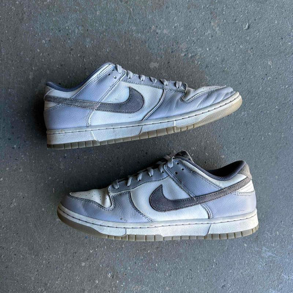 Nike Dunk Low SE Light Carbon *pre-owned* SIZE 10