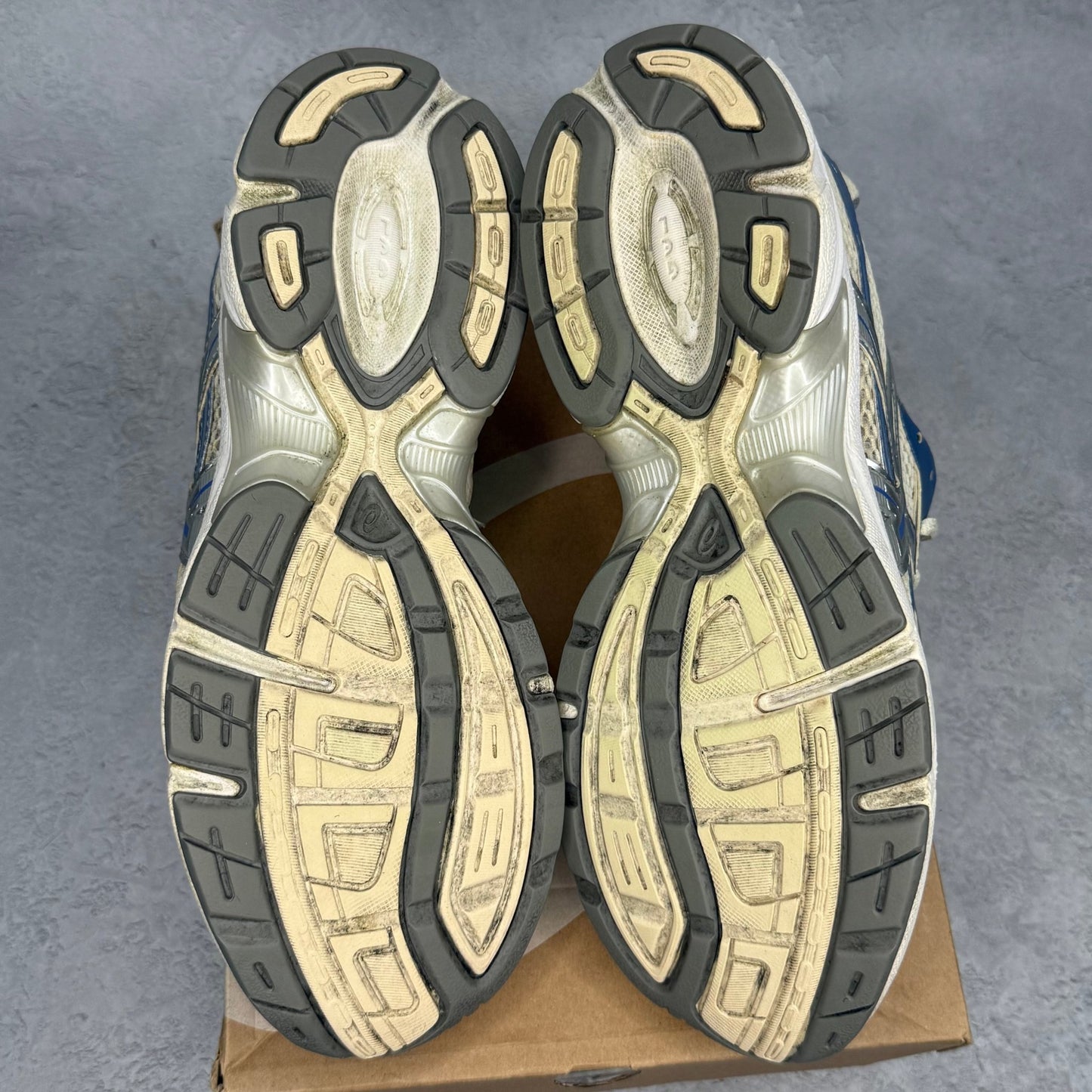 ASICS Gel - 1130 Cream Blueberry *pre - owned* SIZE 9.5 - Kicks Collective PA - ASICS - 1203A609 - 101 - Men's Shoes - 9.5M/11W - Pre - Owned