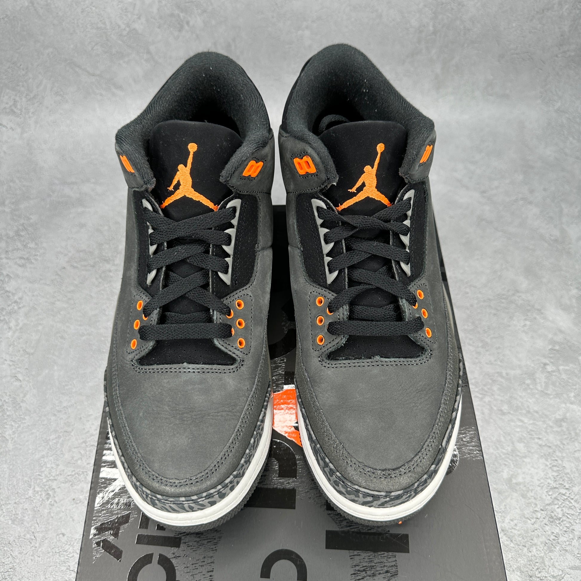 Jordan 3 Retro Fear Pack (2023) VNDS *pre-owned* SIZE 9