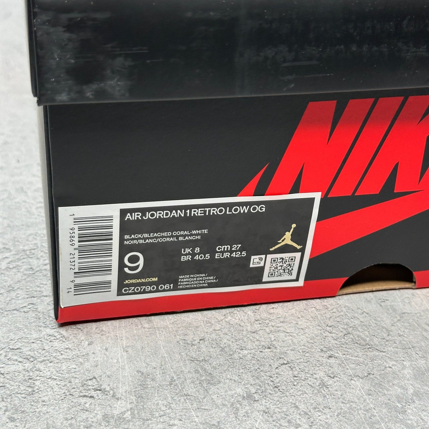 Jordan 1 Low OG Bleached Coral *pre - owned* SIZE 9 - Kicks Collective PA - Jordan - CZ0790-061 - Men's Shoes - 9M/10.5W - Pre - Owned