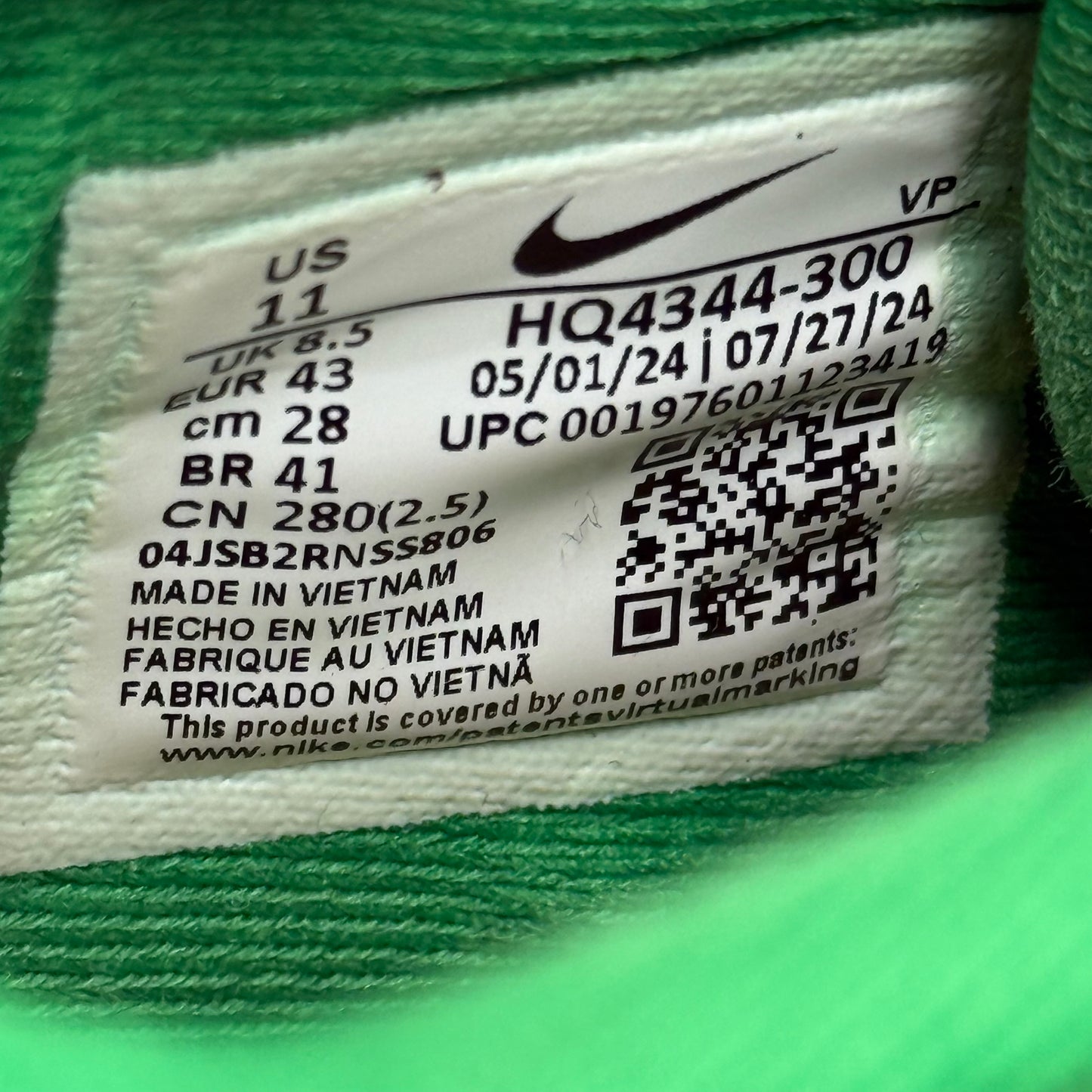 Nike Sabrina 2 Oregon (Women's) *pre-owned* SIZE 11W