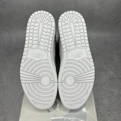 Jordan 1 Retro High CO.JP Neutral Grey (2020)