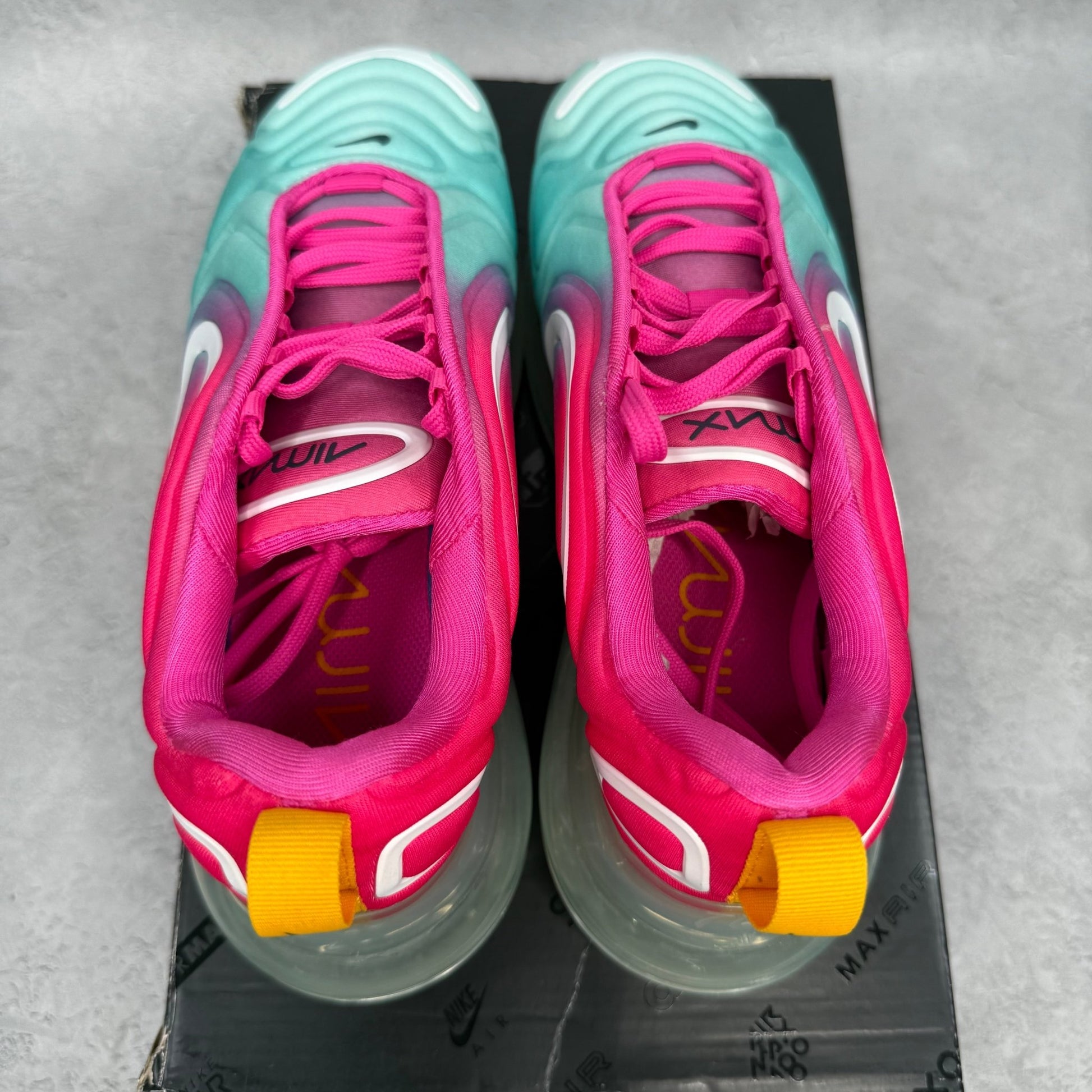 Nike Air Max 720 Teal Tint W *pre - owned* SIZE 7.5W - Kicks Collective PA - Nike - CJ0567 - 300 - Women's Shoes - 6M/7.5W - Pre - Owned