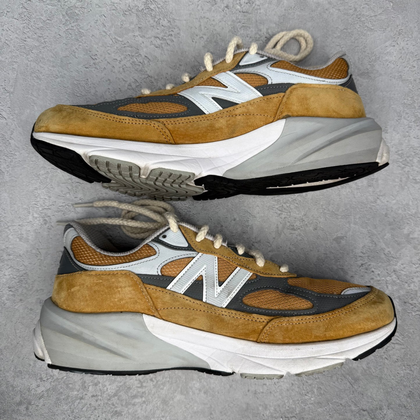 New Balance 990v6 MiUSA Workwear Grey *pre-owned* SIZE 10.5