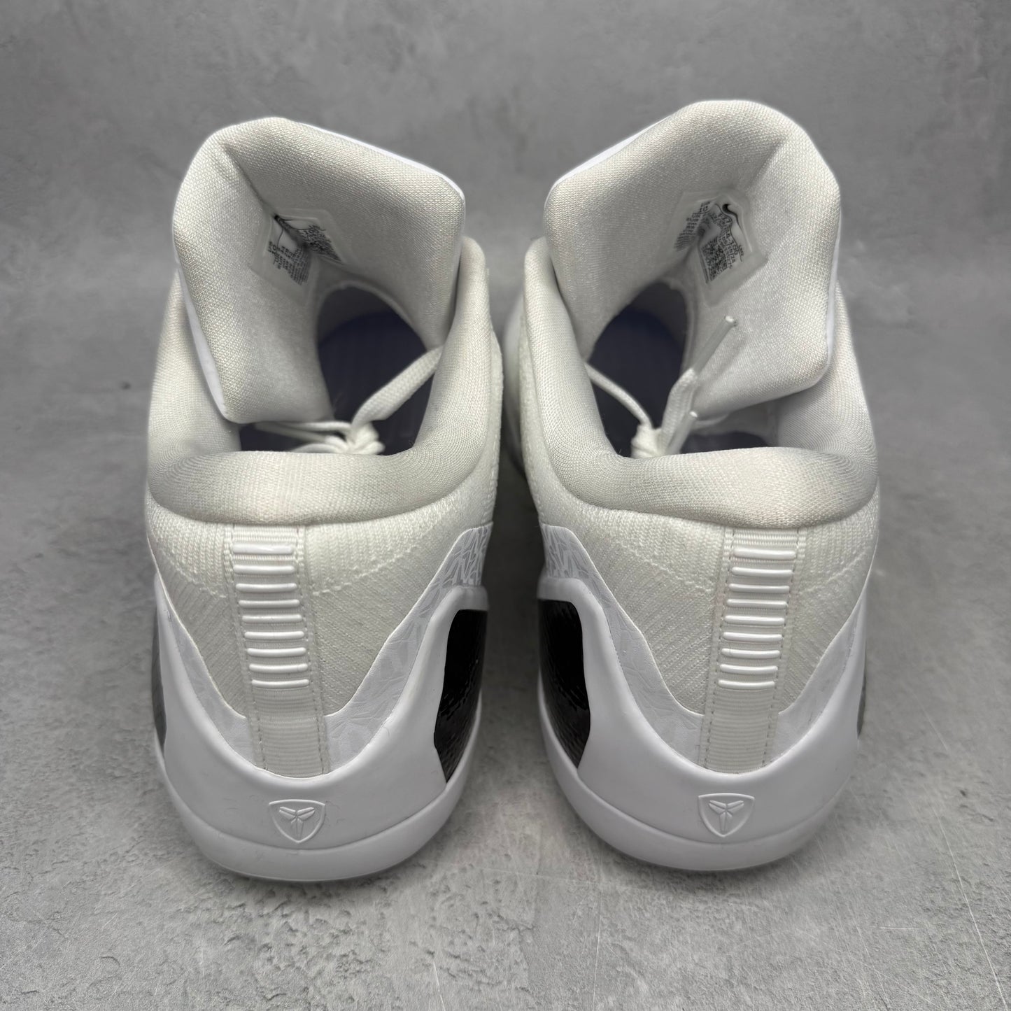 Nike Kobe 9 Elite Low Protro Halo *pre-owned* SIZE 10