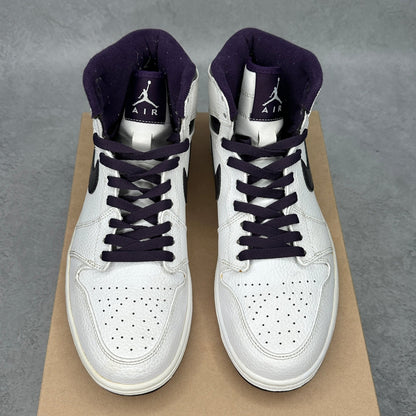 Jordan 1 Retro Grand Purple *pre-owned* SIZE 9