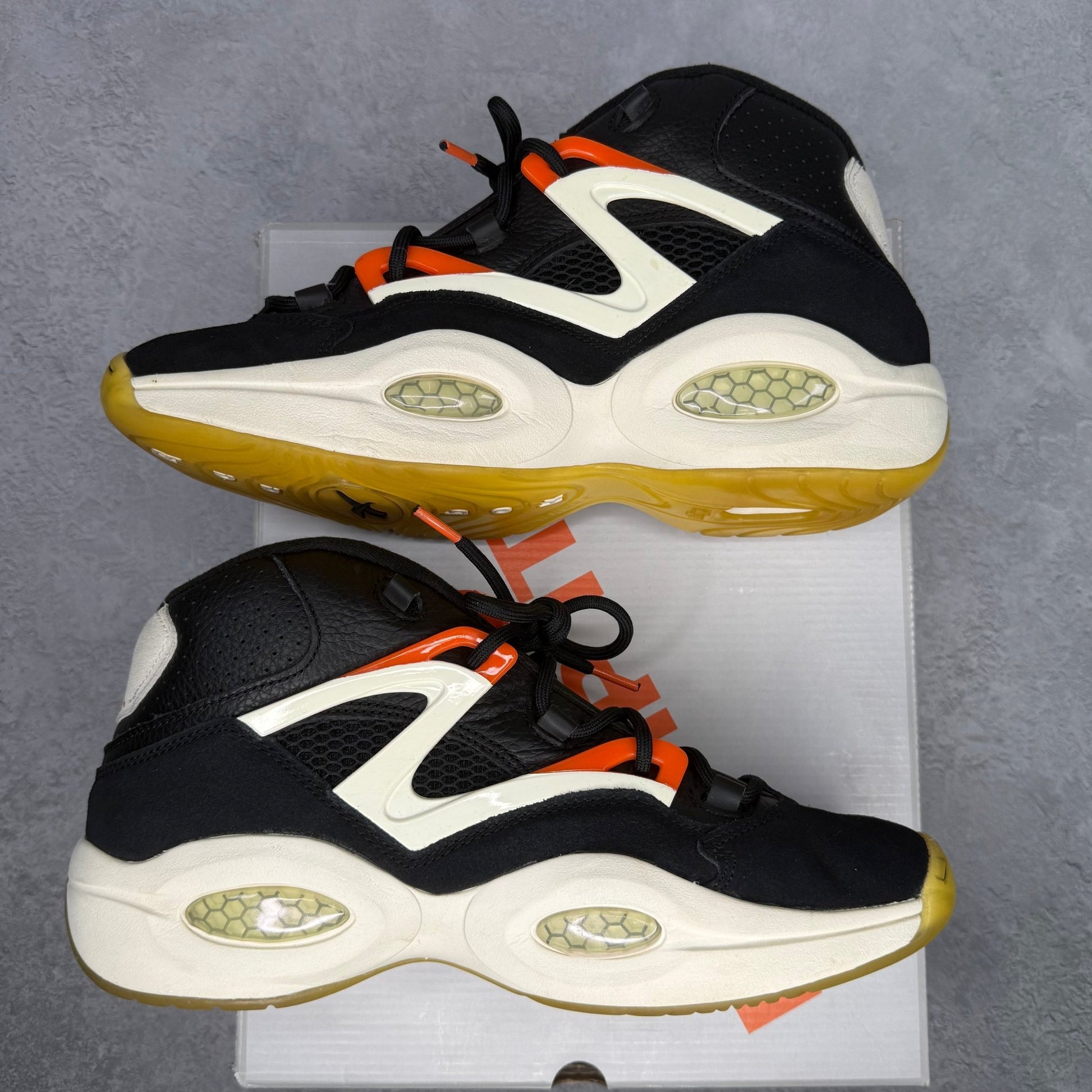 Reebok Question Pump Pump Omni Lite *pre - owned* SIZE 11 - Kicks Collective PA - Reebok - H06496 - Men's Shoes - 11M/12.5W - Pre - Owned