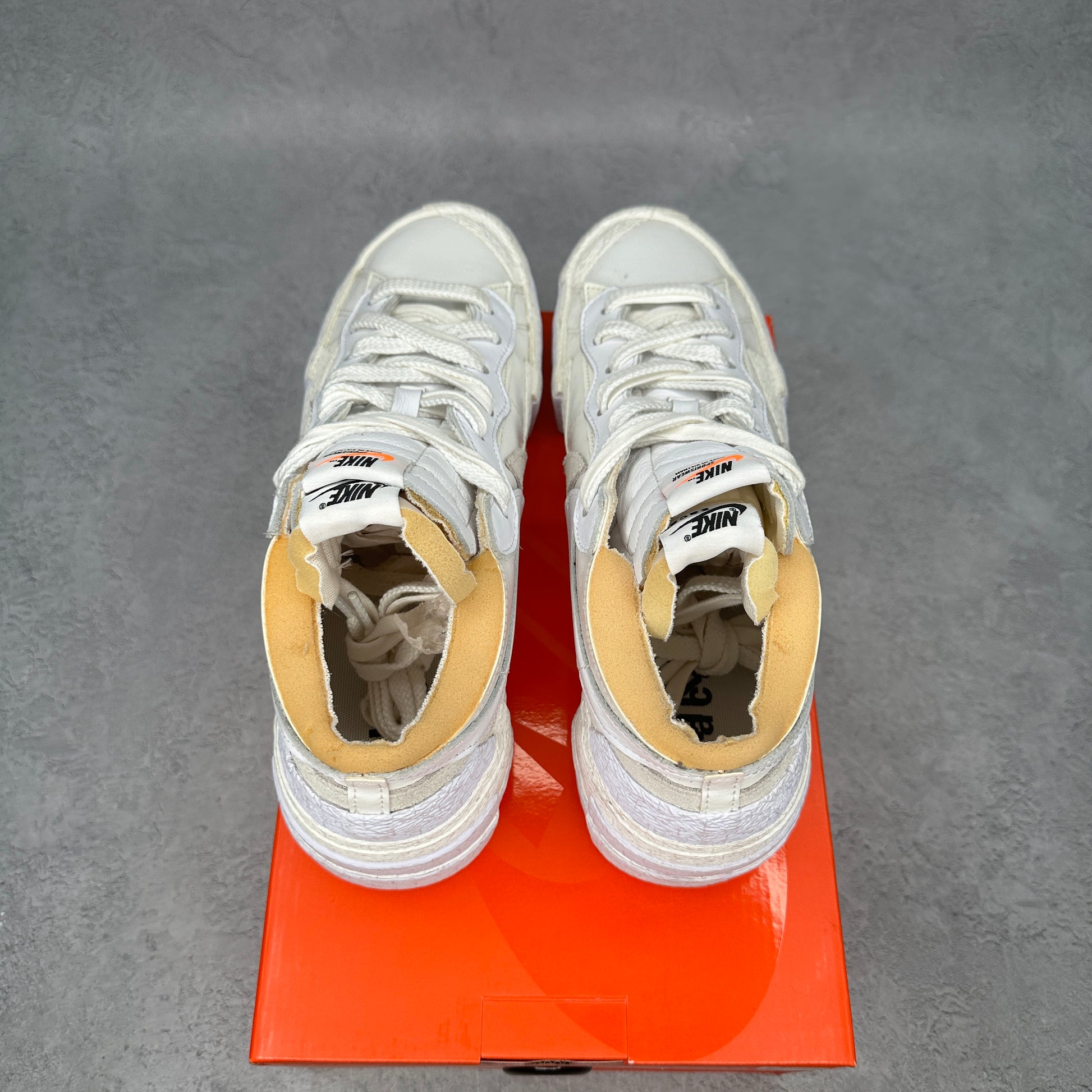 Nike Blazer Low sacai White Patent Leather *pre-owned* SIZE 10.5