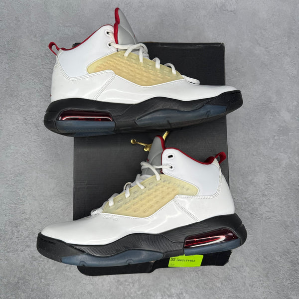 Jordan Maxin 200 White Black Gym Red *pre - owned* SIZE 11 - Kicks Collective PA - Jordan - CD6107-101/CD6107-100 - Men's Shoes - 11M/12.5W - Pre - Owned