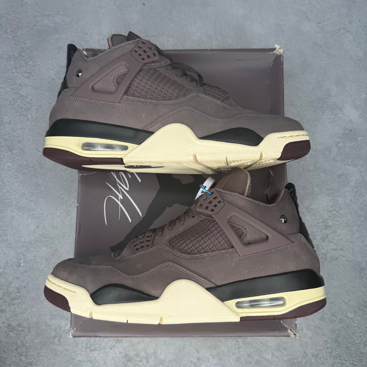 Jordan 4 Retro SP A Ma Maniere Violet Ore pre-owned size 10