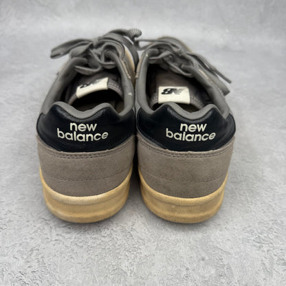 New Balance Men's 300 V2 Grey/Navy *pre-owned* SIZE 10.5