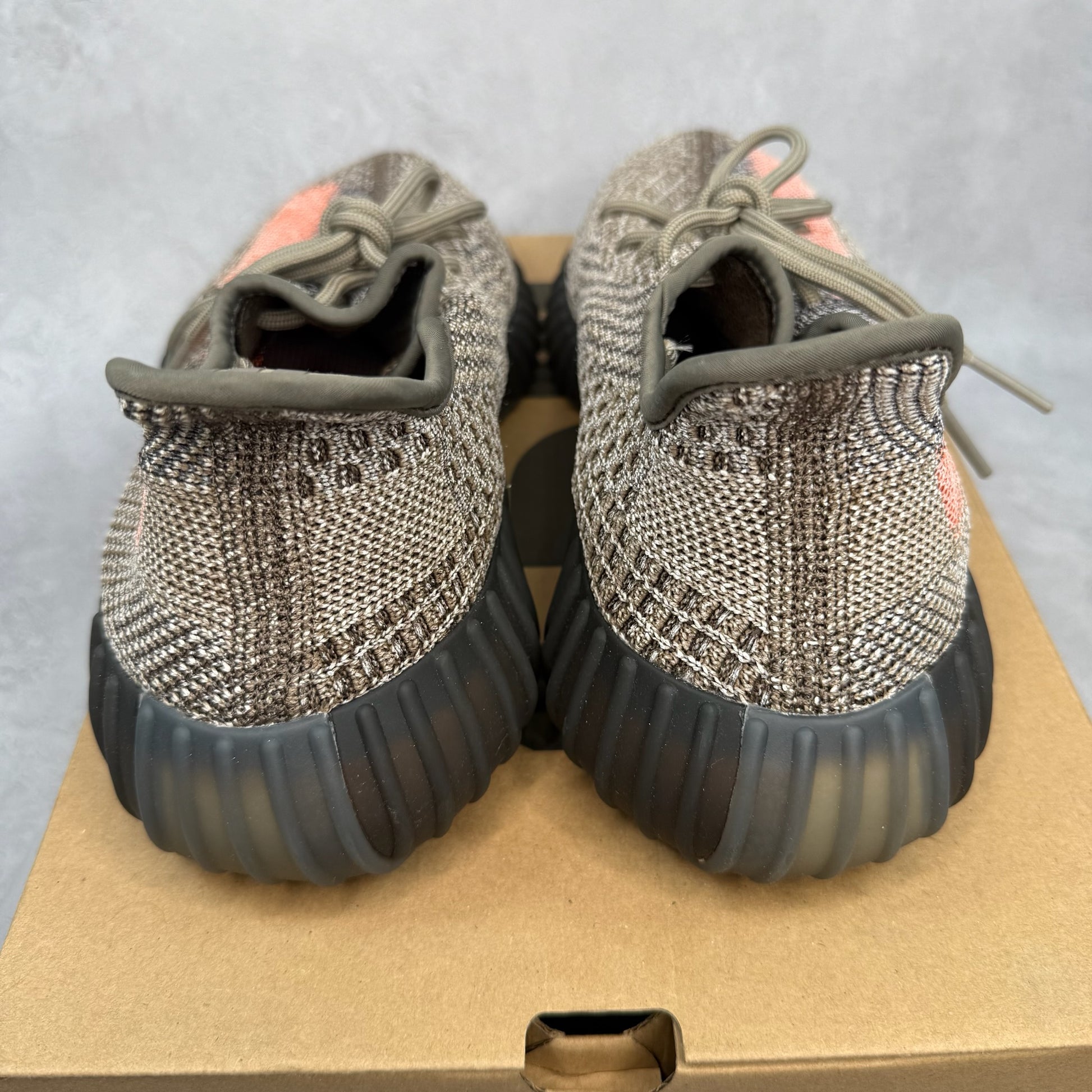 adidas Yeezy Boost 350 V2 Ash Stone *pre - owned* SIZE 9.5 - Kicks Collective PA - adidas - GW0089 - Men's Shoes - 9.5M/11W - Pre - Owned