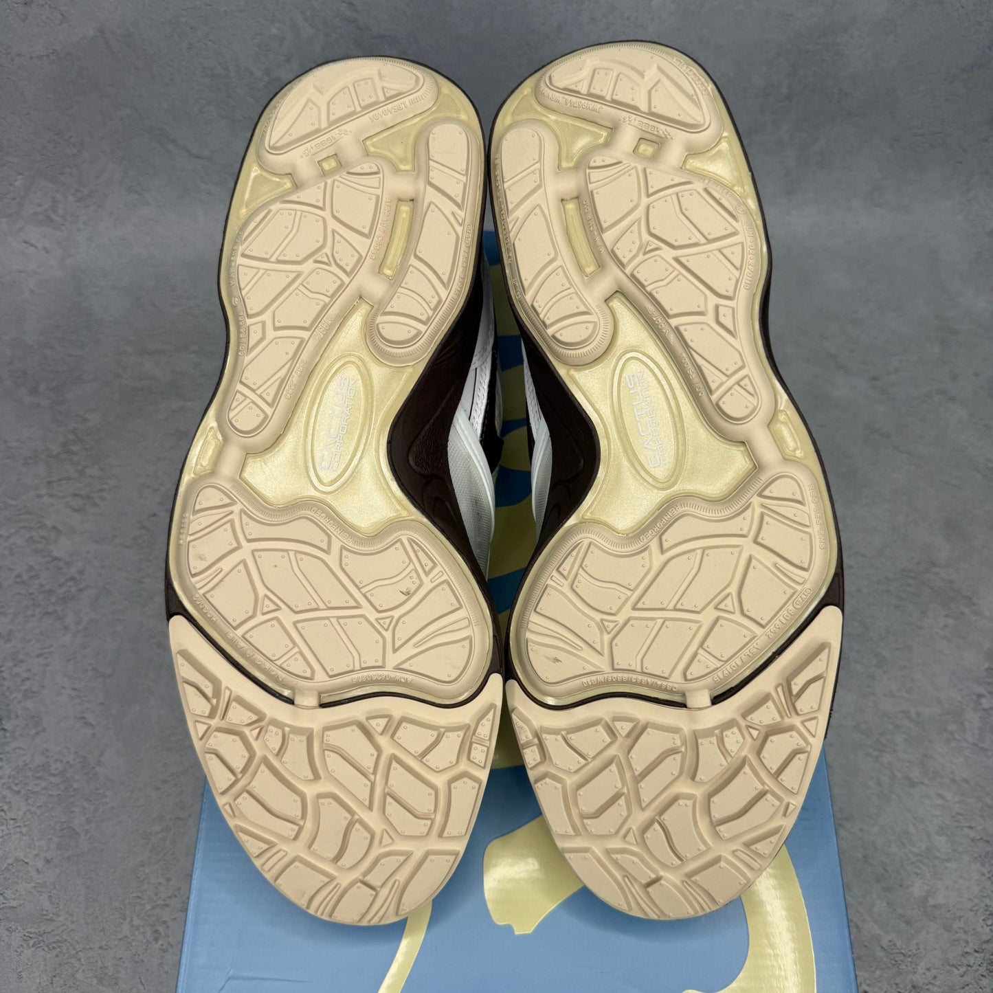 Nike Zoom Field Jaxx Travis Scott Light Chocolate - Kicks Collective PA - Nike - HQ3073-100 - Men's Shoes - 9.5M/11W - Brand New