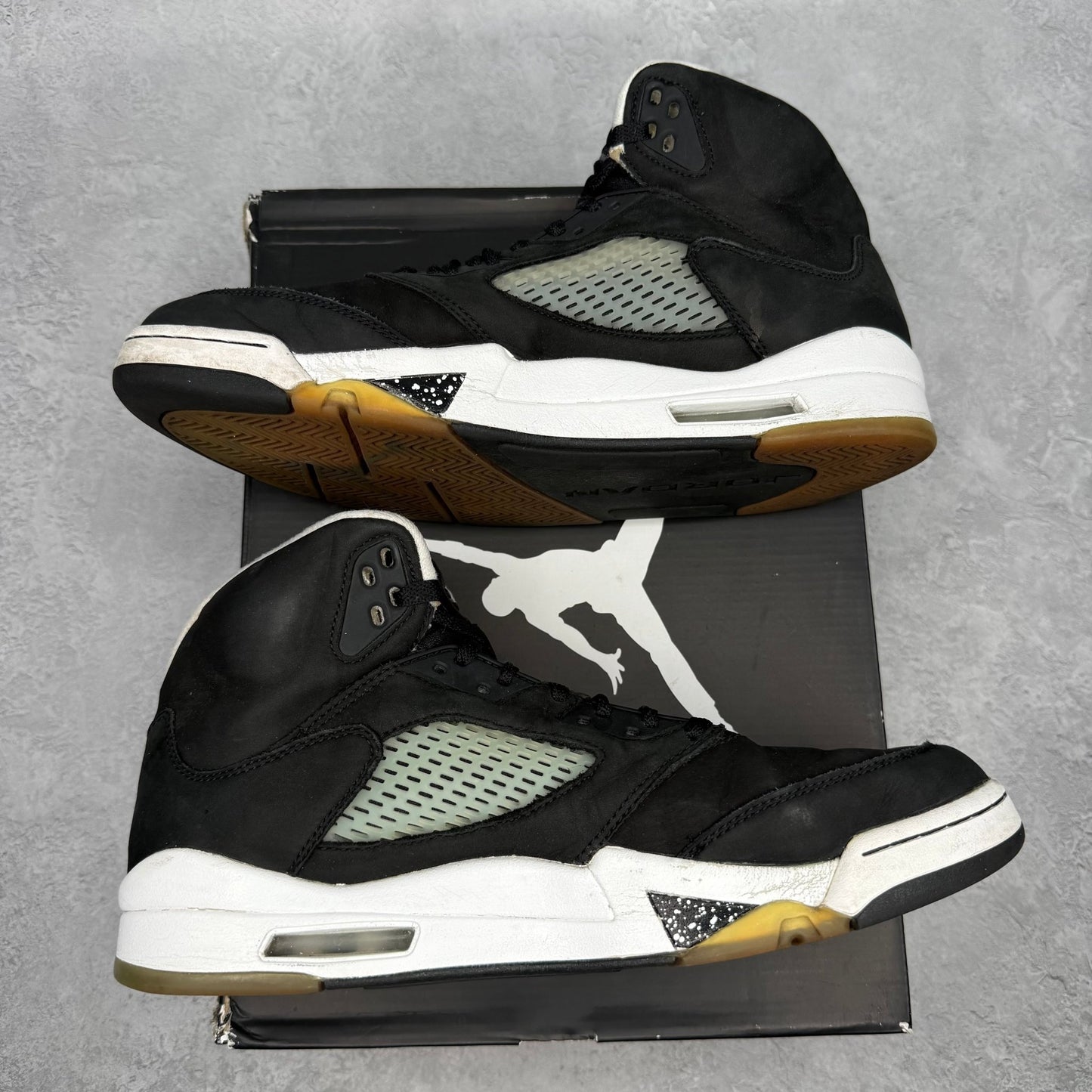 Jordan 5 Retro Moonlight (2021) *pre - owned* SIZE 11 - Kicks Collective PA - Jordan - CT4838-011 - Men's Shoes - 11M/12.5W - Pre - Owned