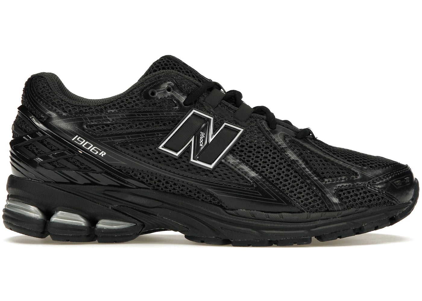 New Balance 1906R Black Metallic Silver *pre-owned* SIZE 8.5