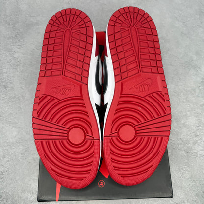 Jordan 1 Retro Low OG Black Toe (2023)