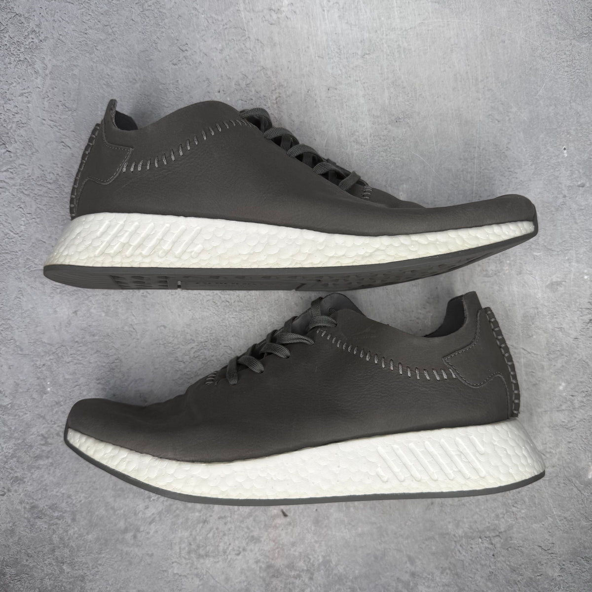 adidas NMD R2 Wings and Horns Ash pre-owned size 11